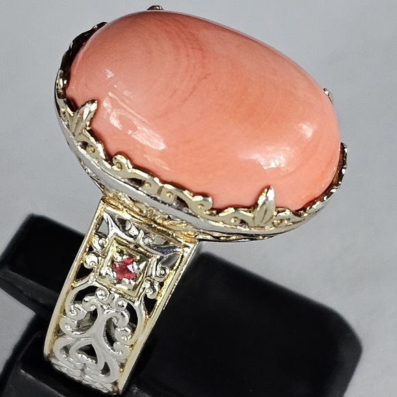 Vintage Michael Valitutti Coral & Ruby Accent Ring in Sterling & 18k Size 7.5! - Picture 9 of 10